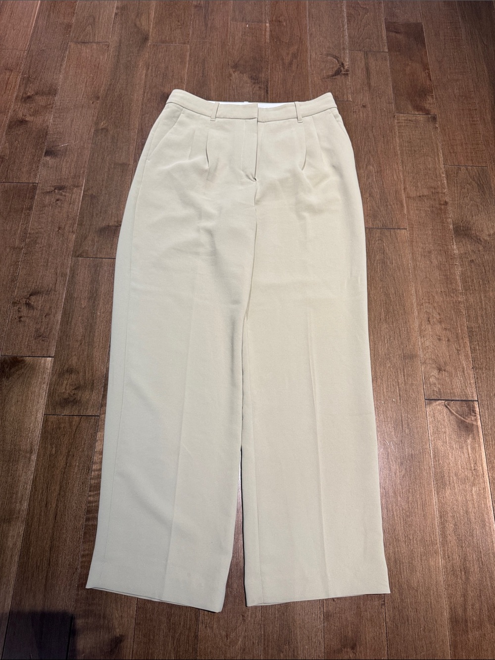Aritzia olive effortless Trousers